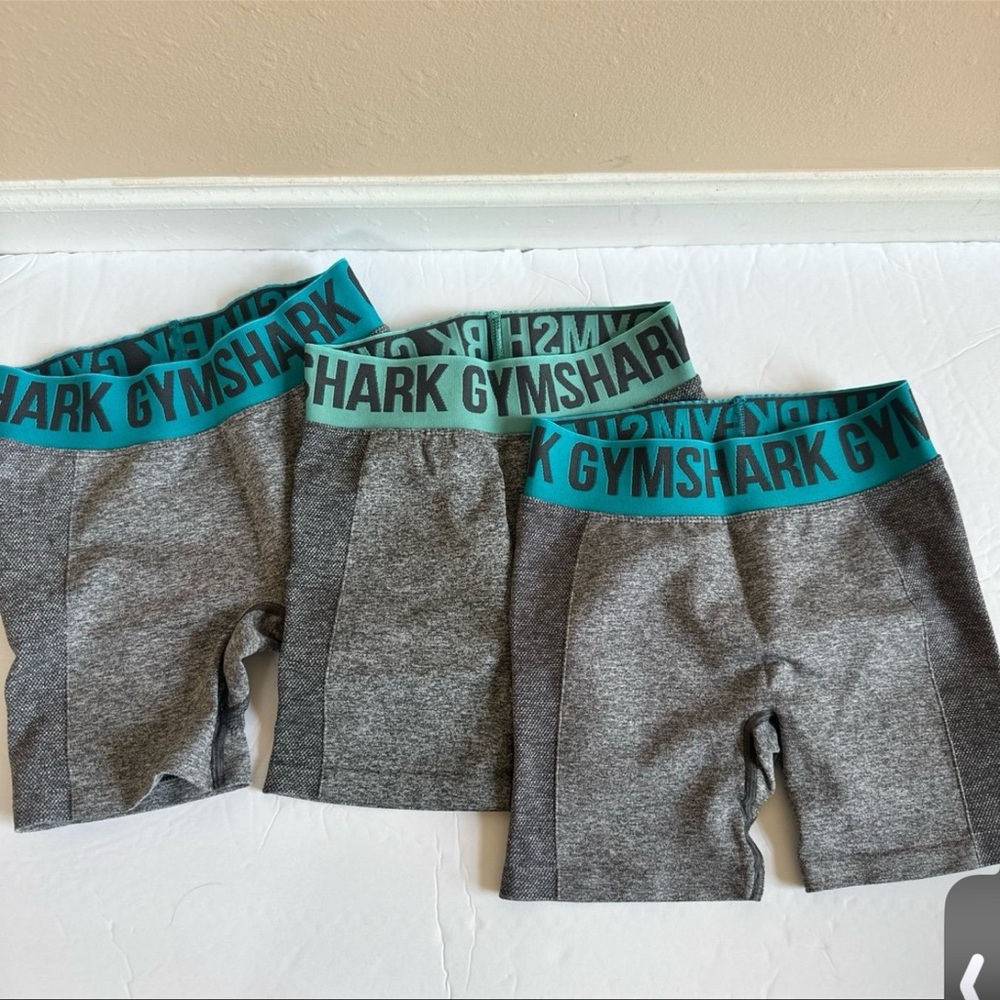 Sold‼️ Gymshark Flex Shorts: XS
